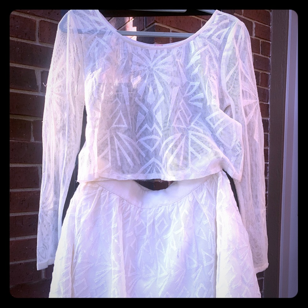 FP 2pc in creme color size M
